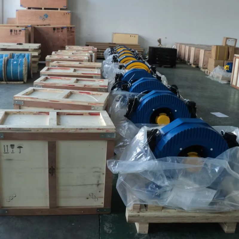 VTSP234 Montanari Gearless Traction เครื่อง MCG350 Lift มอเตอร์ 2000-2500KGS มอเตอร์เครื่องยนต์